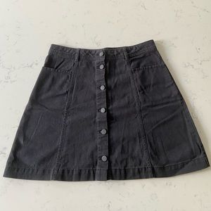 Black pleated skirt SIZE 8